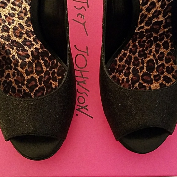 Betsey Johnson Iridescense Black Glitter Heels - Picture 6 of 6